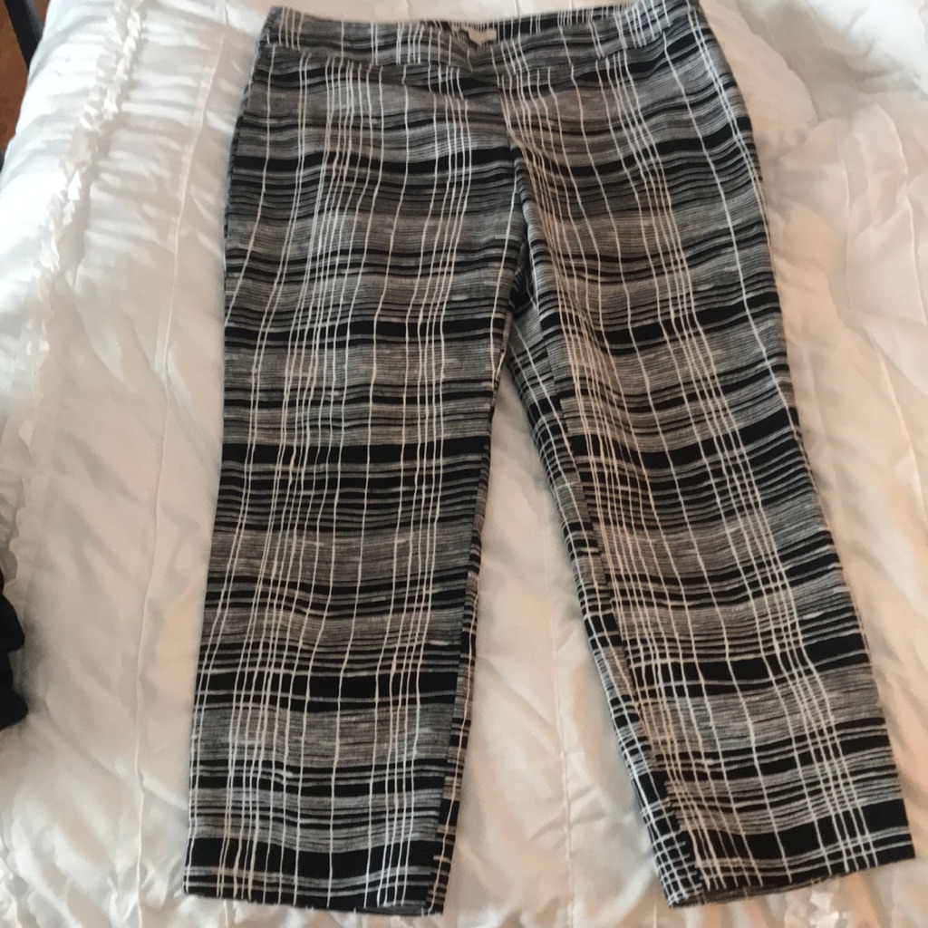 Loft, Uber Cute Crop Pants